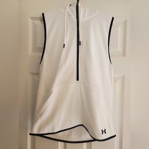 Never worn women's Under Armour sleeveless, hooded jacket